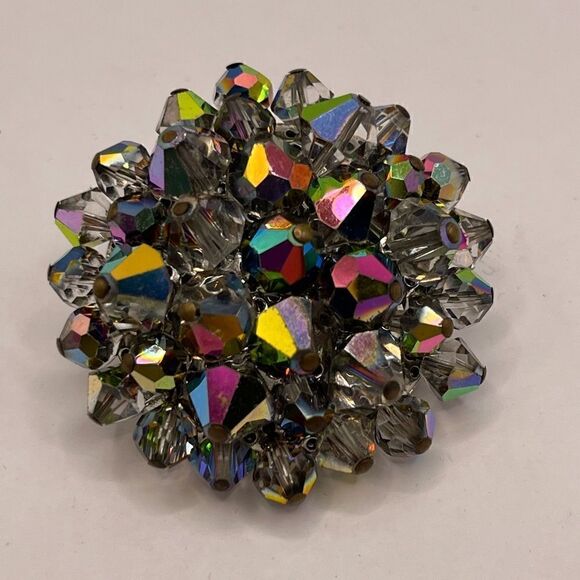 1950’s colorful iridescent brooch and Clip on earring set. - Picture 3 of 4